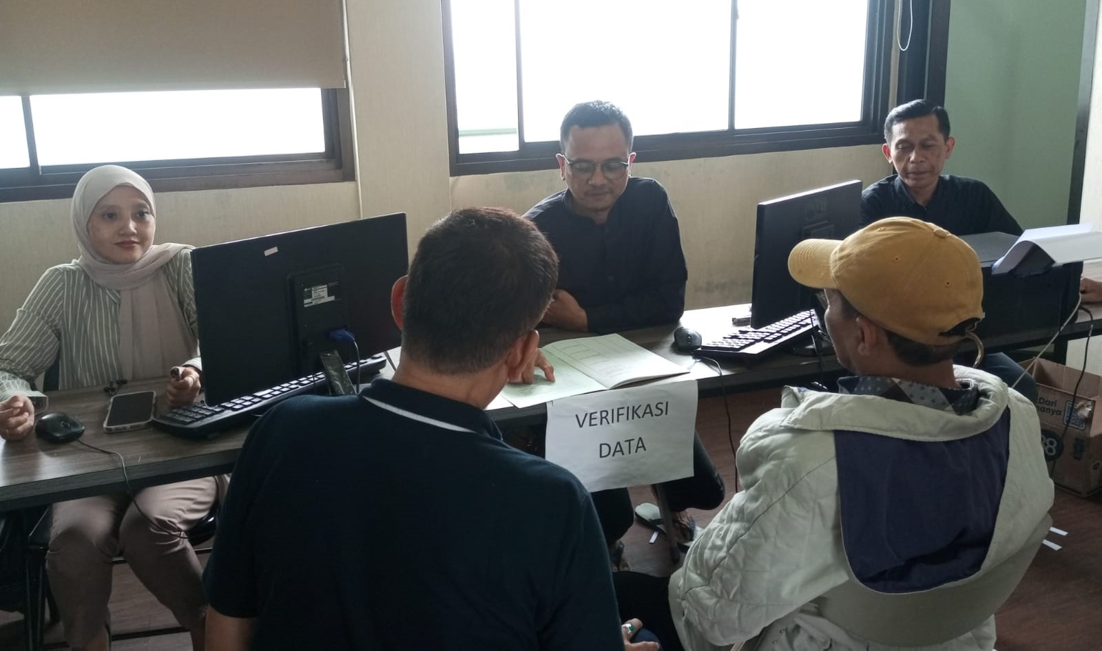 Pedagang Harus Melakukan Registrasi Agar Tidak Kehilangan Hak Berjualan di Pasar Baru Bandung