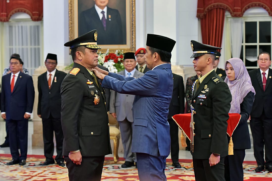 Presiden Jokowi Lantik Pangkostrad Letjen TNI Maruli Simanjuntak Jadi KASAD