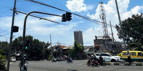 Pemkot Bandung Akselerasi Benahi Kabel Guna Antisipasi Kecelakaan