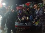 TNI AL Kerahkan Tim Siaga Bencana Ke Wilayah Terdampak Banjir Di Padang
