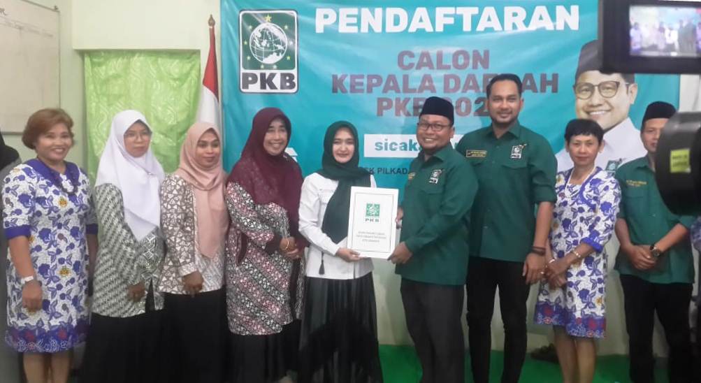 Diiringi Tari Gambang Semarang dan Rebana, Mbak Iin Daftar Calon Wakil Wali Kota Semarang ke PKB, Begini Maknanya! Diiringi Tari Gambang Semarang dan Rebana, Mbak Iin Daftar Calon Wakil Wali Kota Semarang ke PKB, Begini Maknanya!